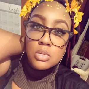 Meet your Posher, Yasmine